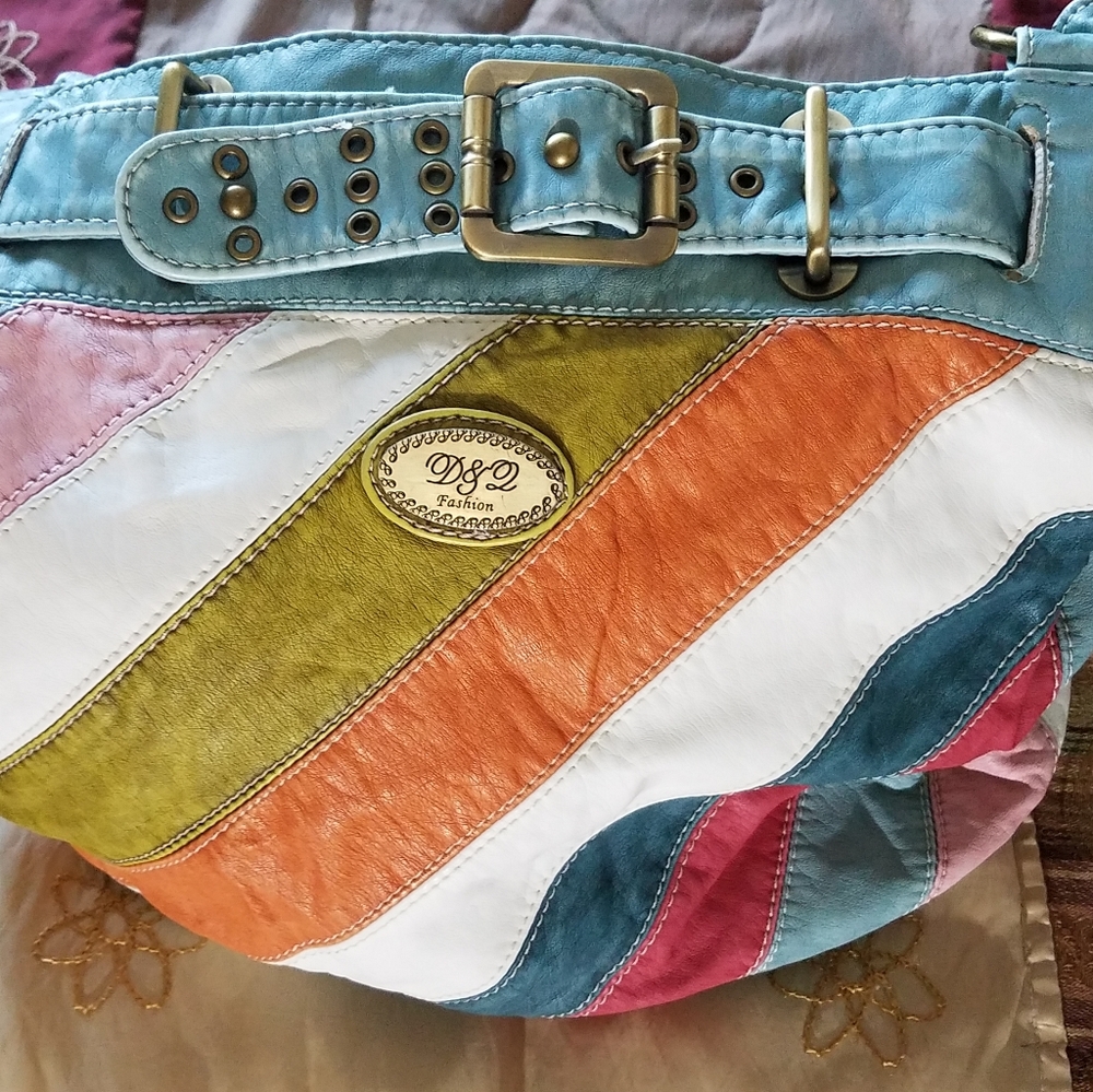 Faux leather purse. New.